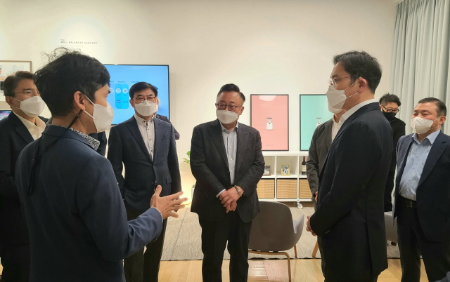 이재용 삼성전자 부회장이 디자인 전략회의를 위해 서울R&D캠퍼스를 찾았다. /삼성전자 제공