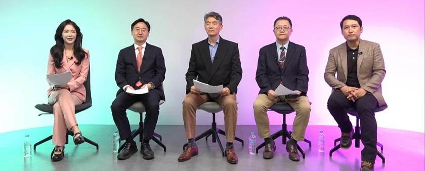 디조TV 8주년 포럼 성료…'트럼프 시대 新국제질서' 조명
