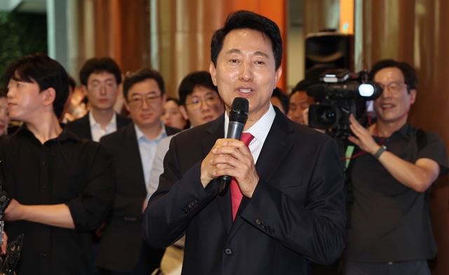 전쟁은 이겼지만 전투에 진 민주당…수도 서울 내주고 전북 '사수'