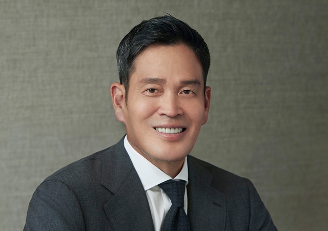정용진 회장 '책임경영'으로 미래 혁신…