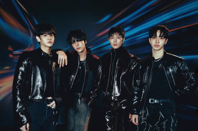 [종합] 비스트·하이라이트 통틀어 처음 보여주는 퇴폐적 매력, 'Chains'