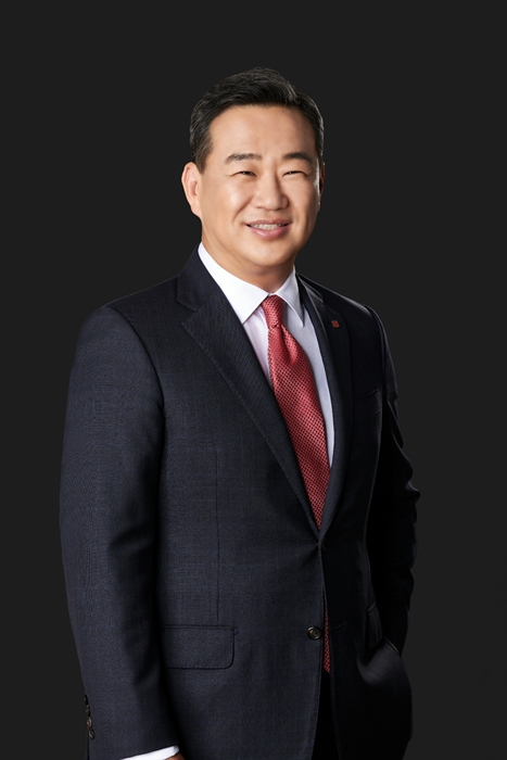 롯데쇼핑, 첫 'CEO IR 레터' 통해 주주 소통 강화 “유통업계 최초 중간배당해 주주가치 제고 실현”