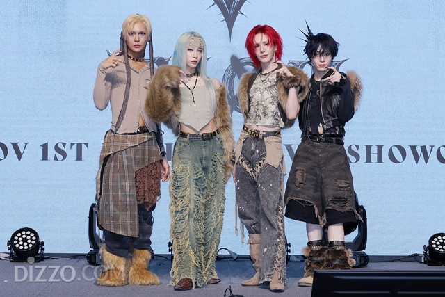 '컴백' XLOV, K-팝 최초 젠더리스 그룹만의 '대체불가 아우라' [포토]