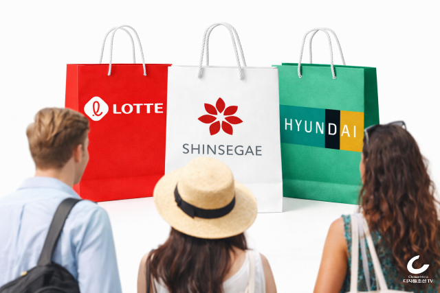 불황 속 백화점만 '방긋'... 3사 나란히 '최고' 실적, 이유는?