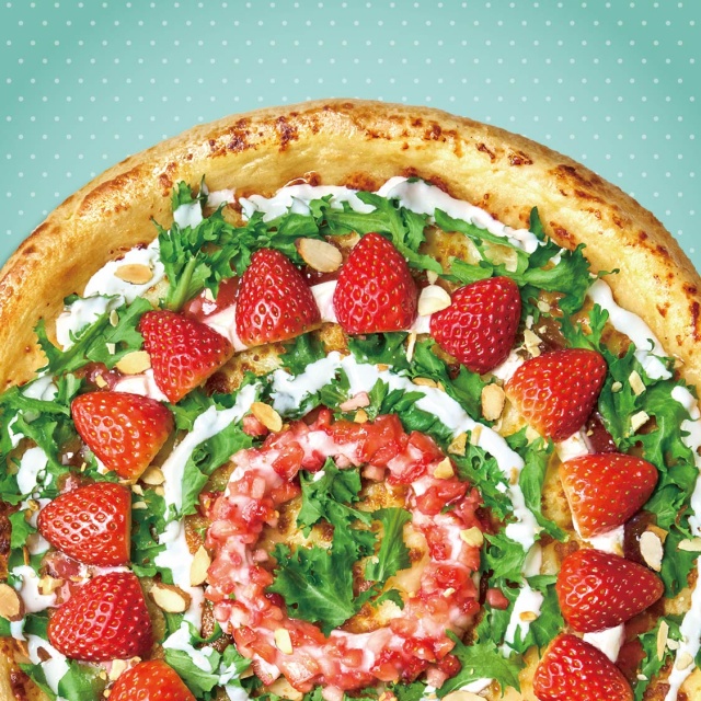 이랜드이츠 피자몰, 제철 생딸기 활용 ‘생딸기듬뿍피자’ 출시