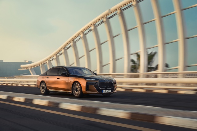 BMW 7시리즈, 수입 대형 세단 시장서 올해도 ‘압도적 존재감’
